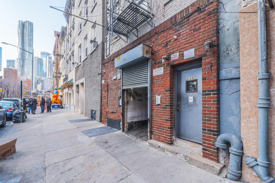 More Photos Of 35 Madison St, New York Apartments For Sale