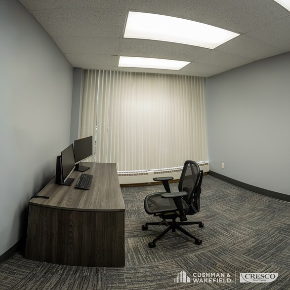 More Photos Of 16600 Sprague Rd, Middleburg Heights Office For Lease