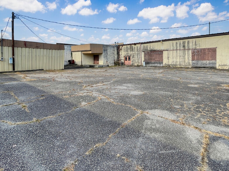 More Photos Of 120 Ash St, Spring Hope Storefront Retail Office For Sale