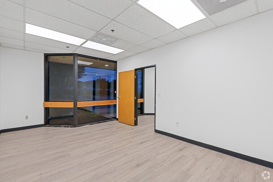 Photo of 1st Floor Ste 90U