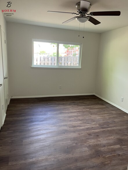 More Photos Of 600 Gentleman Rd, Balcones Heights Apartments For Sale