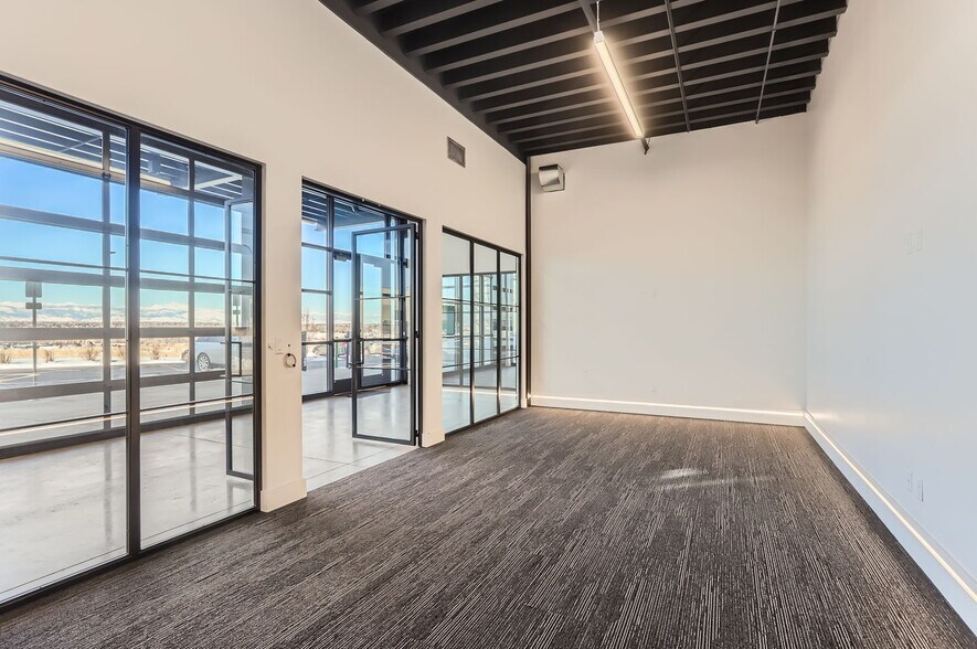 More Photos Of 1495 Overlook Dr, Lafayette Light Manufacturing For Lease