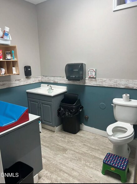 More Photos Of 214 6th Ave NE, Jamestown General Retail For Sale