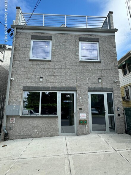 Primary Photo Of 259 Walker St, Staten Island Office For Sale