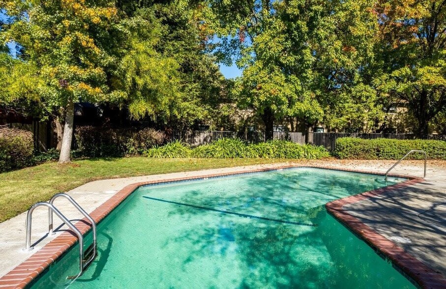 More Photos Of 505-531 Capps Ln, Ukiah Apartments For Sale