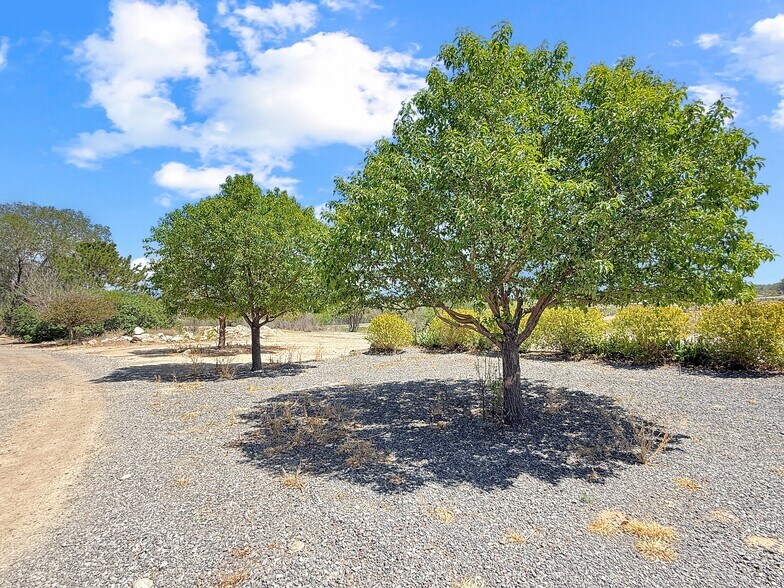 More Photos Of 5955 Sawmill Mesa Rd, Delta Specialty For Sale