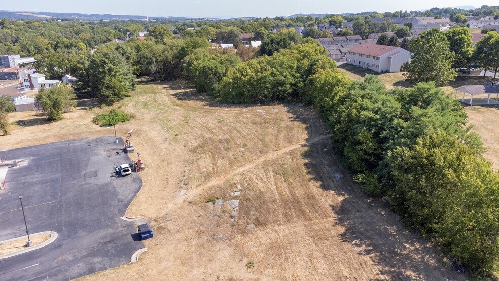More Photos Of tbd South Main Street, Broadway Land For Sale