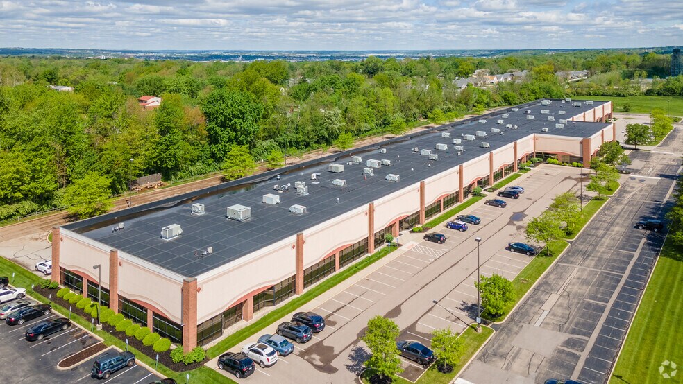 More Photos Of 4300 Glendale Milford Rd, Blue Ash Flex For Sale