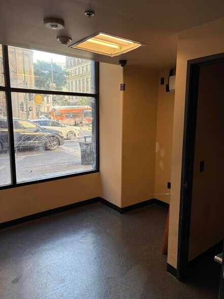 More Photos Of 215 W 7th St, Los Angeles Apartments For Lease