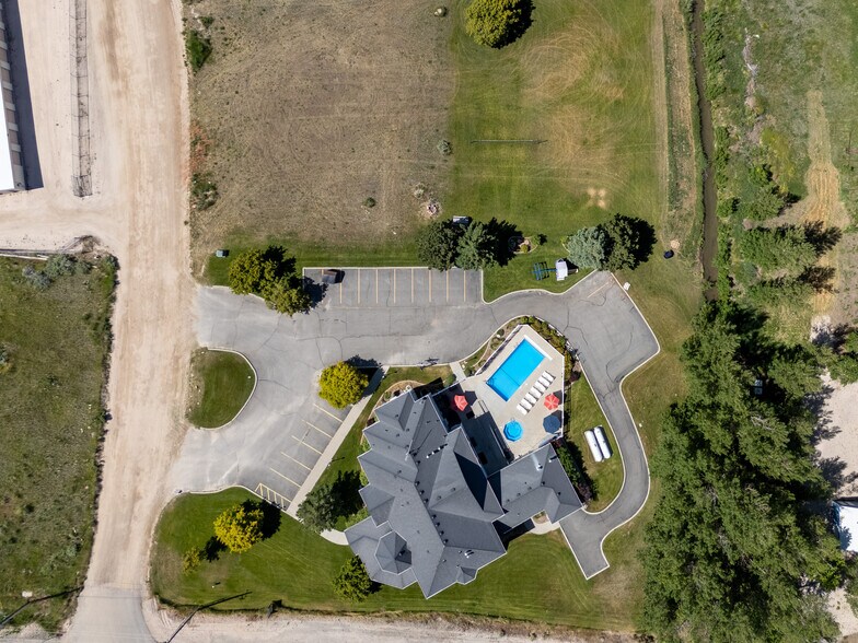 More Photos Of 40 Christa Circle cir, Garden City Specialty For Sale