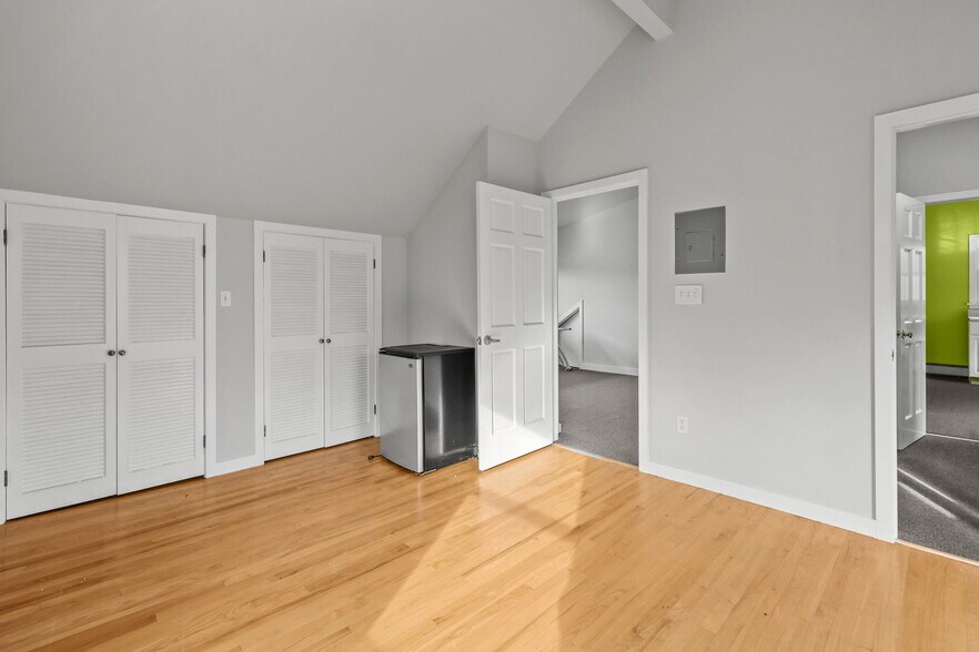 More Photos Of 863 State Rd, Princeton Medical For Lease