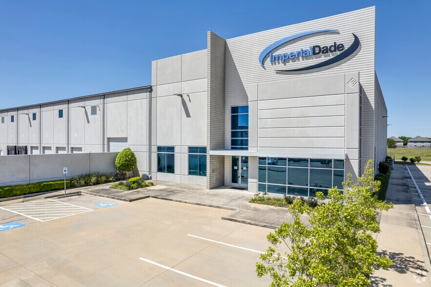 More Photos Of 3203 S Sam Houston Pky E, Houston Warehouse For Lease