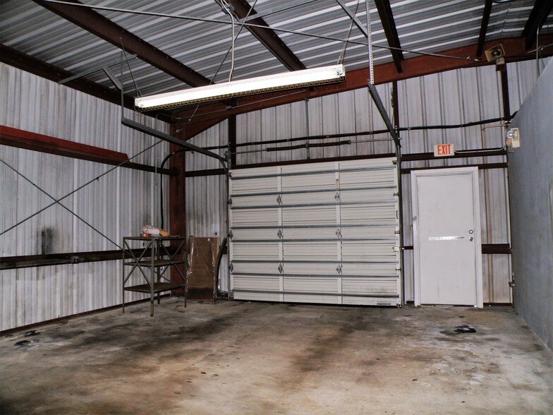 More Photos Of 3101 Gulf Fwy, Dickinson Auto Dealership For Sale
