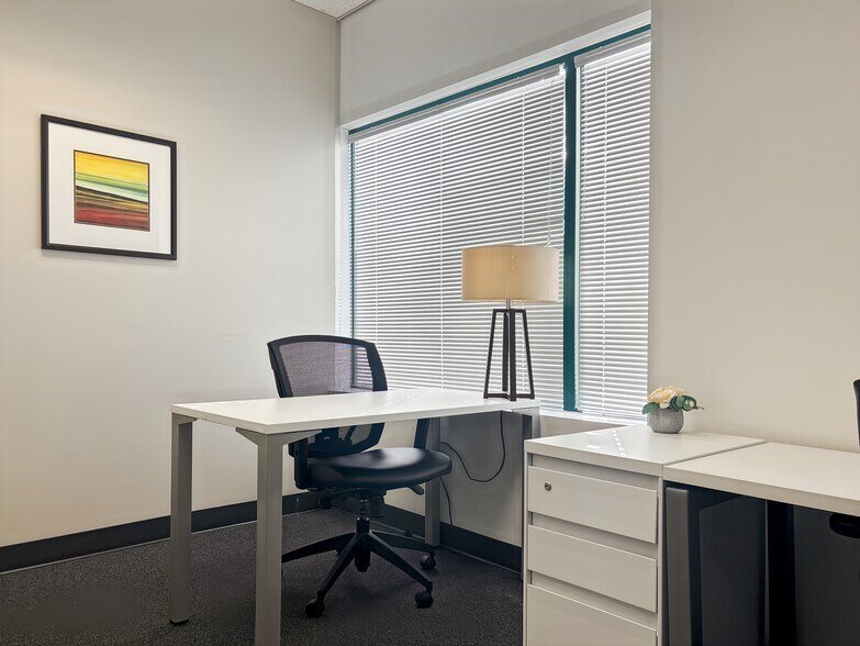 More Photos Of 7404 King George Blvd, Surrey Coworking Space