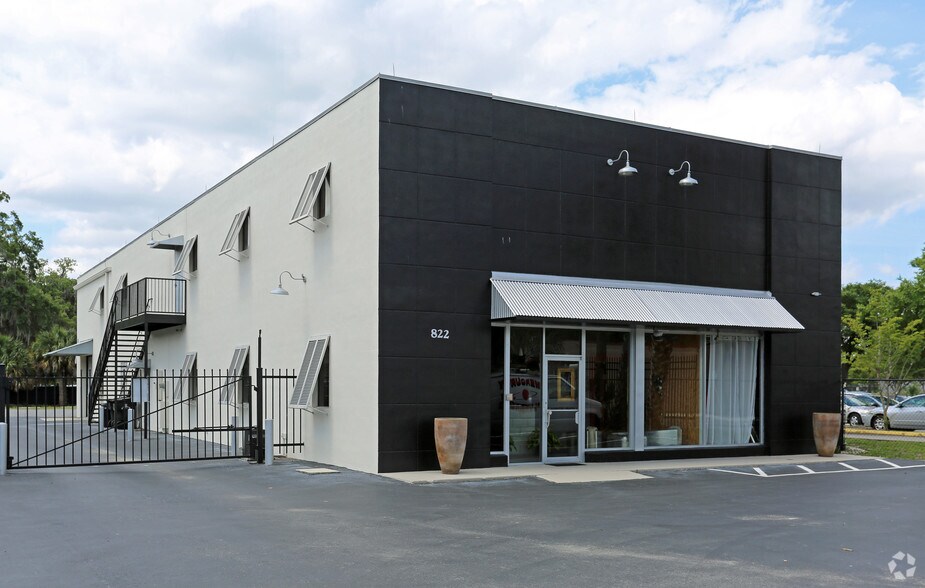 More Photos Of 822 W Central Blvd, Orlando Flex For Sale