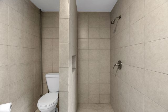 More Photos Of 13920 E 9 Mile Rd, Warren Warehouse For Lease