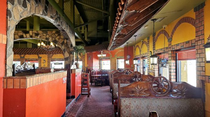 More Photos Of 310 S Academy Blvd, Colorado Springs Restaurant For Sale