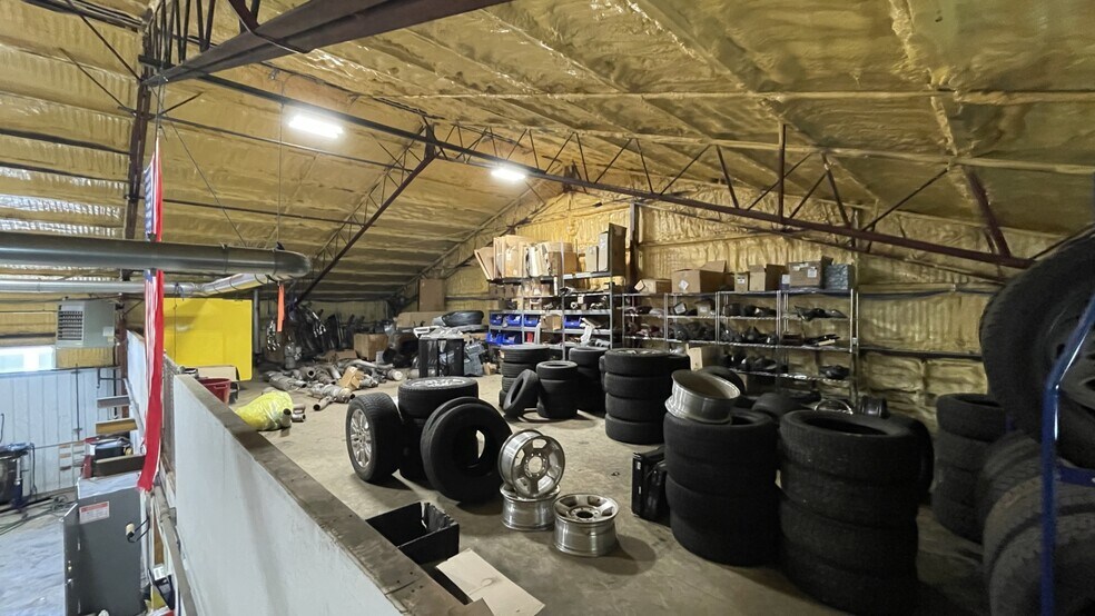 More Photos Of 689 Commerce Dr, Smelterville Warehouse For Lease