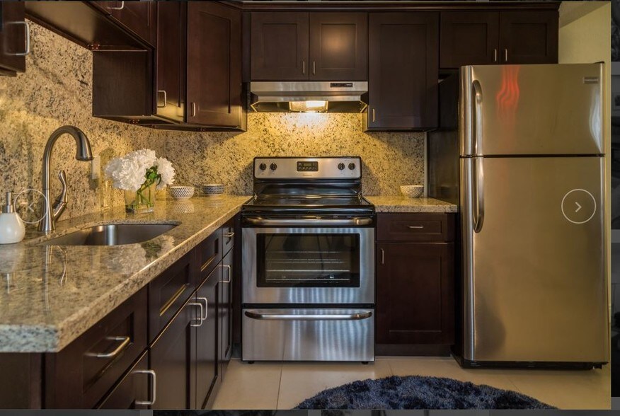 More Photos Of 2615 Lake Dr, West Palm Beach Rehabilitation Center For Sale