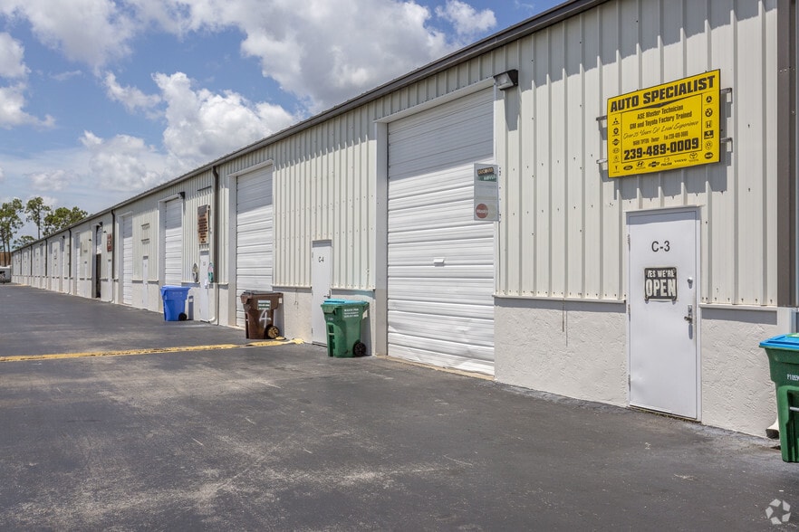 More Photos Of 2155 Andrea Ln, Fort Myers Warehouse For Lease