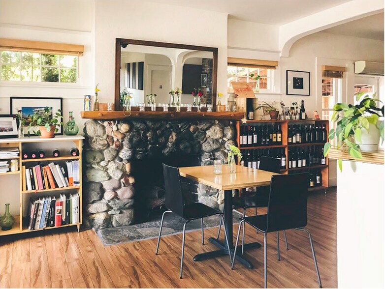 More Photos Of 725 S Center St, Reno Restaurant For Lease
