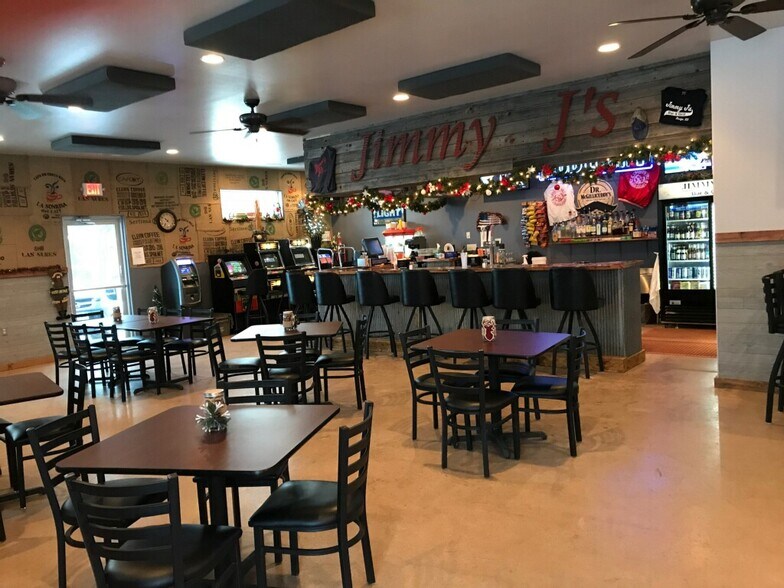 Primary Photo Of 519 Main St, Roslyn Restaurant For Sale