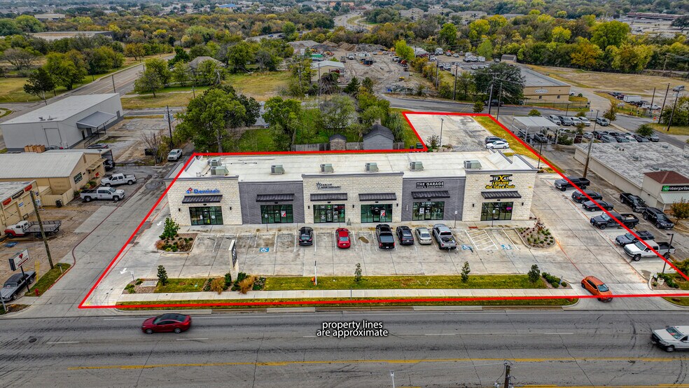 More Photos Of 808 Fort Worth Hwy, Weatherford Storefront Retail Office For Lease