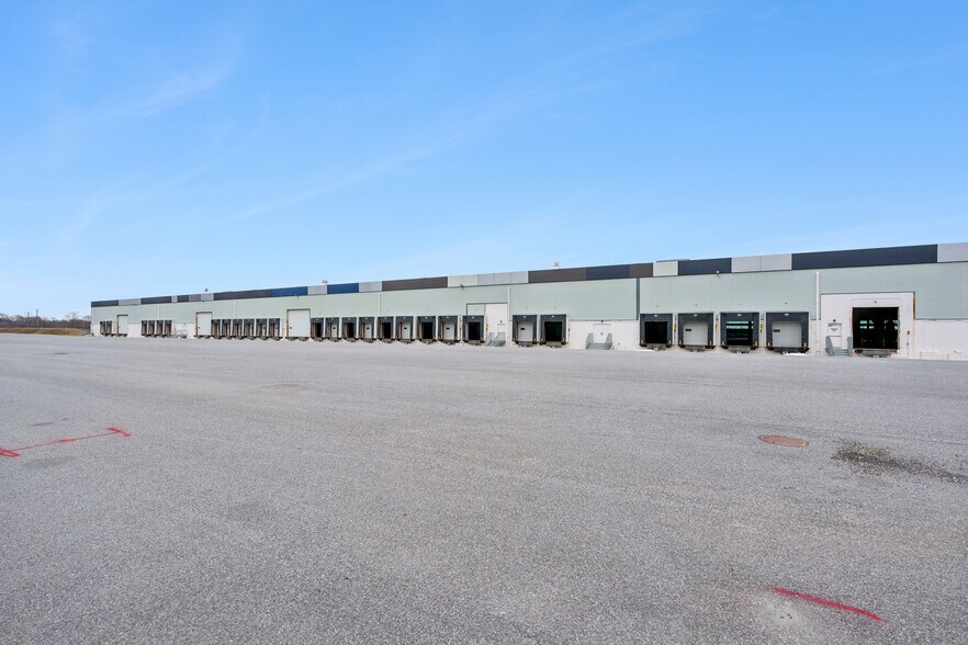 More Photos Of 2800 Eastern Blvd, Middle River Distribution For Lease