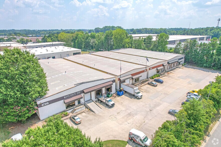 More Photos Of 4729 Dwight Evans Rd, Charlotte Warehouse For Sale