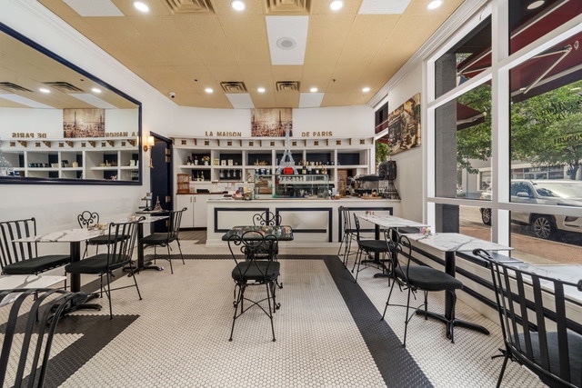 More Photos Of 255 Evernia St, West Palm Beach Apartments For Sale