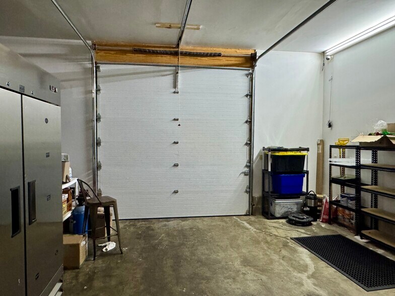 More Photos Of 11728 US Highway 68 E, Benton Flex For Sale