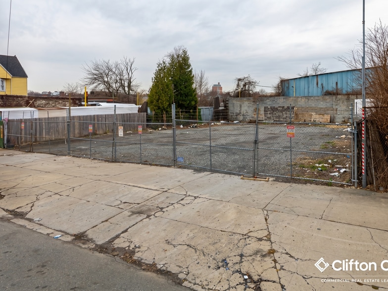 More Photos Of 157 - 161 Pacific Ave, Jersey City Land For Lease