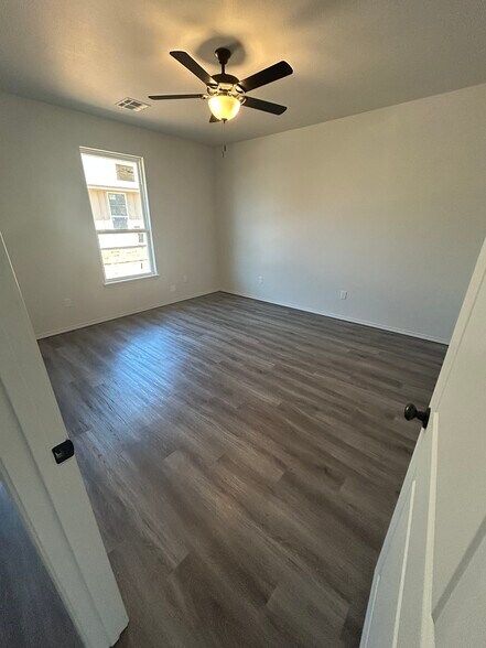 More Photos Of 615 W Moore St, Enid Multifamily For Sale