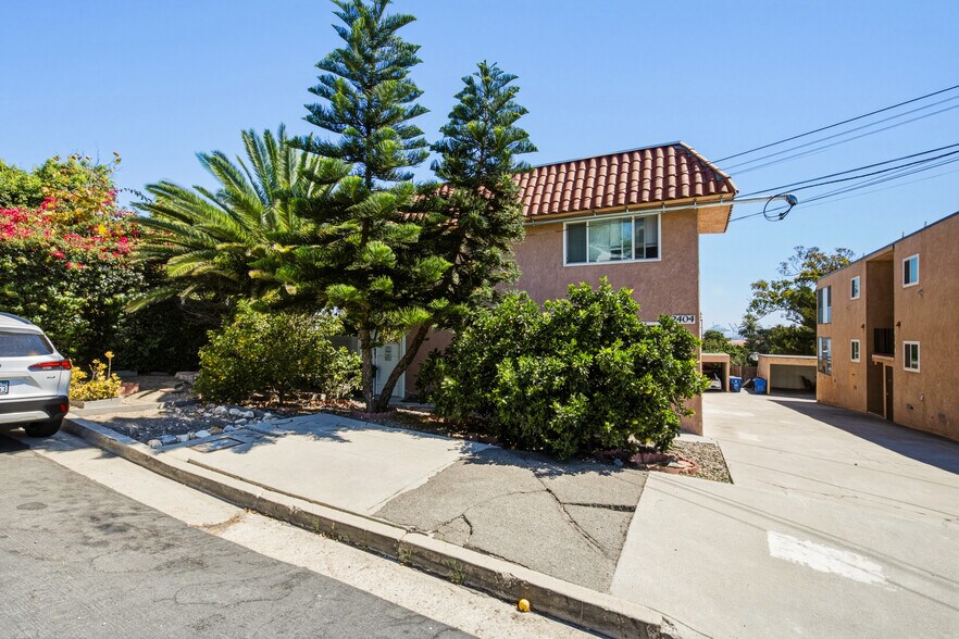More Photos Of 2404 S Carolina St, San Pedro Apartments For Sale