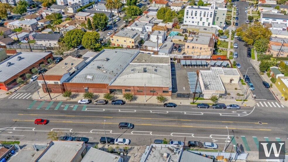 More Photos Of 5655 W Adams Blvd, Los Angeles Warehouse For Lease
