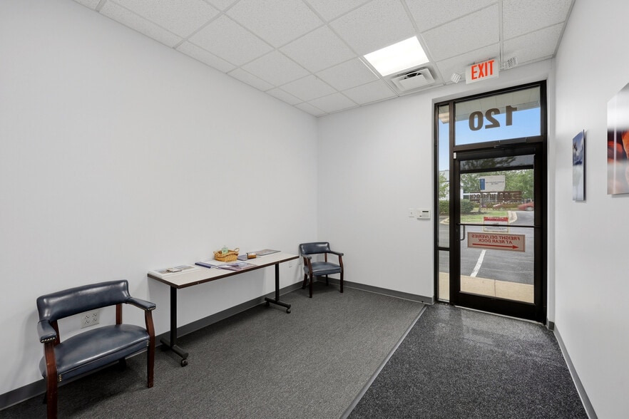 More Photos Of 2380 Fortune Dr, Lexington Light Manufacturing For Lease