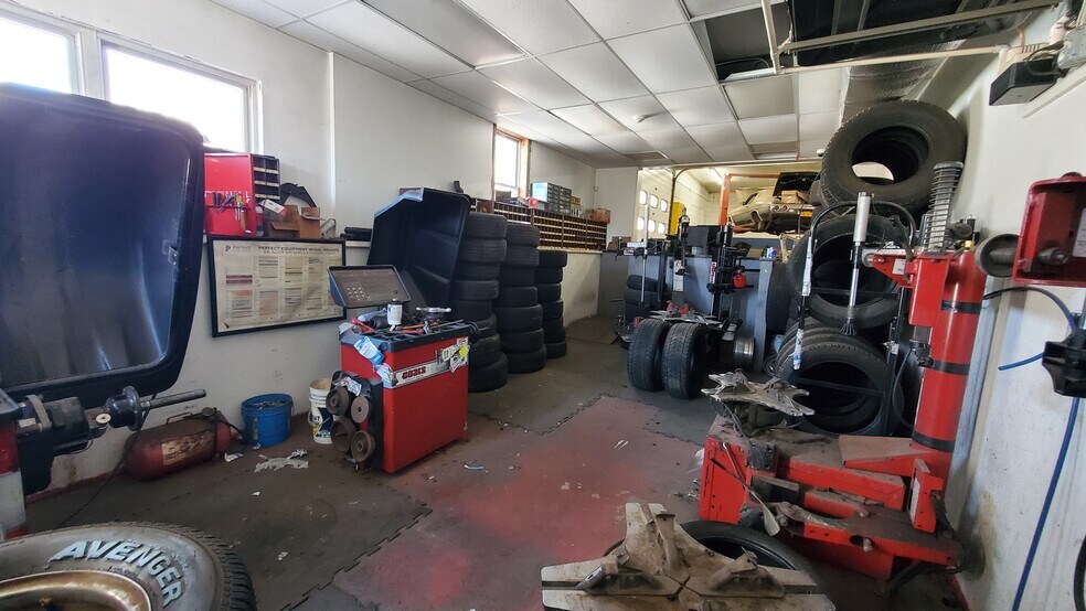 More Photos Of 2420 Rt 52, Pine Bush Light Distribution For Sale