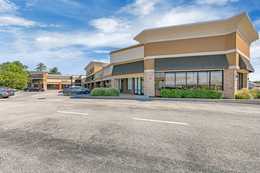 More Photos Of 4450-4460 S Lindbergh Blvd, Saint Louis Unknown For Lease