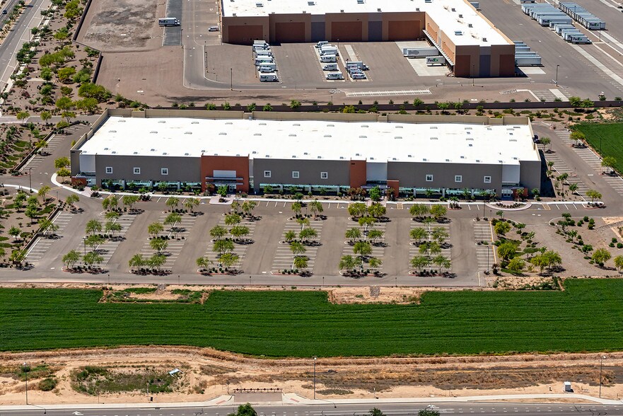 2900 S Gilbert Rd, Chandler, AZ 85286 Industrial For Lease