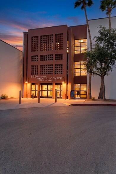More Photos Of 630 N Alvernon Way, Tucson Medical For Lease