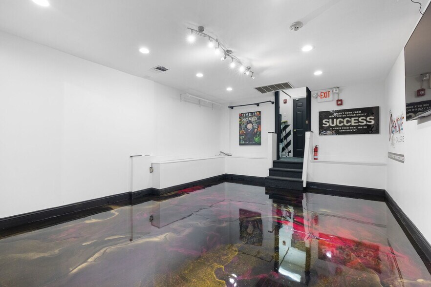 More Photos Of 168-172 Main St, Nyack Storefront For Sale