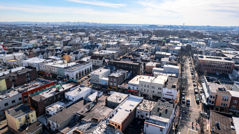 More Photos Of , Newark Unknown For Sale