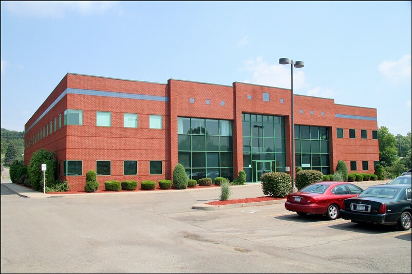 More Photos Of 4104 Vestal Parkway East, Vestal Township Office For Lease