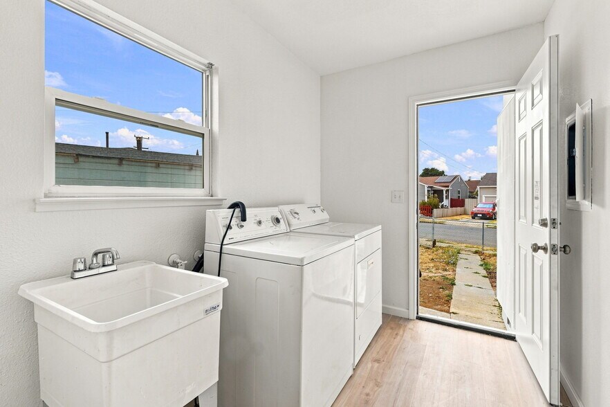 More Photos Of 235 12th St, Vallejo Apartments For Sale
