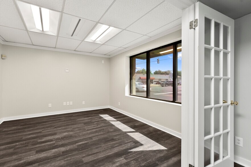 More Photos Of 2300 2nd Ave E, Tuscaloosa Office For Sale