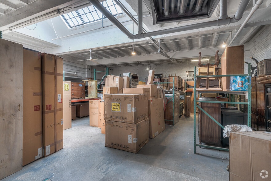 More Photos Of 3050 N Western Ave, Chicago Industrial For Lease