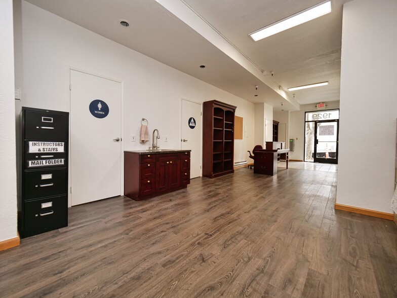 More Photos Of 1927-1929 Taraval St, San Francisco Apartments For Lease