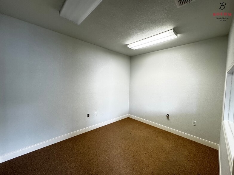 More Photos Of 103 Ranger Dr, Boerne Warehouse For Lease