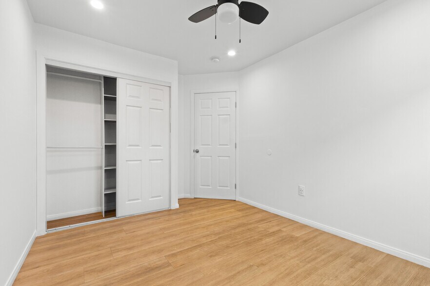 More Photos Of 2313 E 1st St, Los Angeles Storefront Retail Residential For Sale