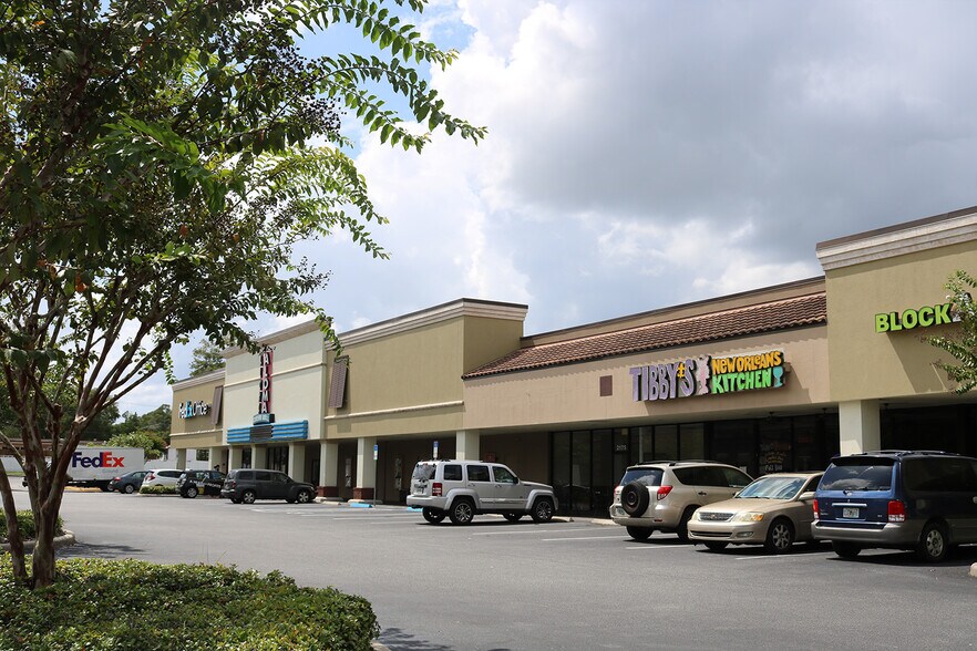 More Photos Of 2015-2413 Aloma Ave, Winter Park Unknown For Lease